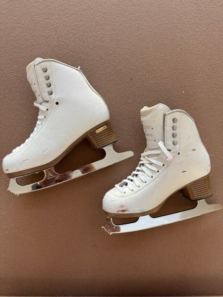 Jackson Ultima Evo Figure Skates B Adult 4.5 (Used)