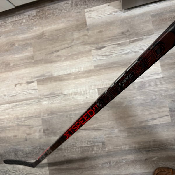 Senior CCM JetSpeed FT5 Right Handed Hockey Stick P88 80 Flex (New)