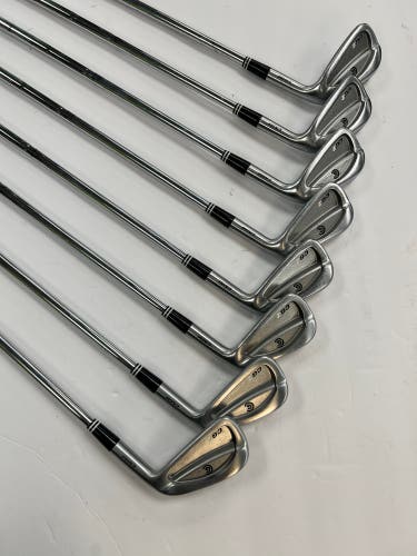 Men's Cleveland CG2 Right Handed Iron Set Regular Flex Steel Shaft (Used)