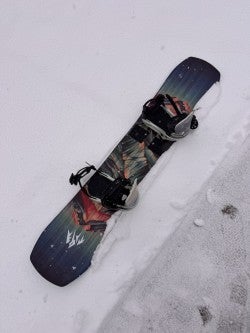 Women's Jones Twin Sister Snowboard All Mountain With Bindings Directional Twin 140 cm (Used)