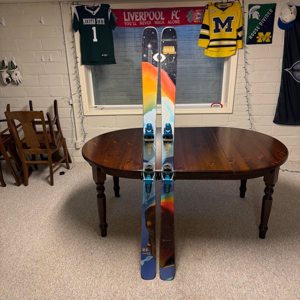 Men's 2024 Armada ARV 94 185 cm Park Skis Without Bindings (Used)