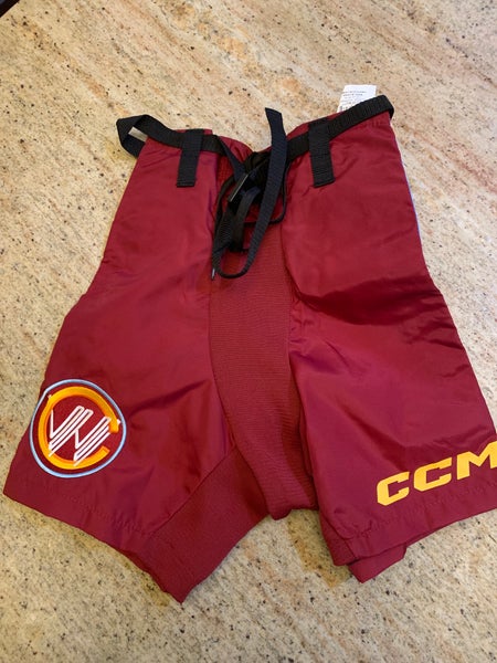 Lovell Wintet Club junior Small CCM Pant Shell (Used)