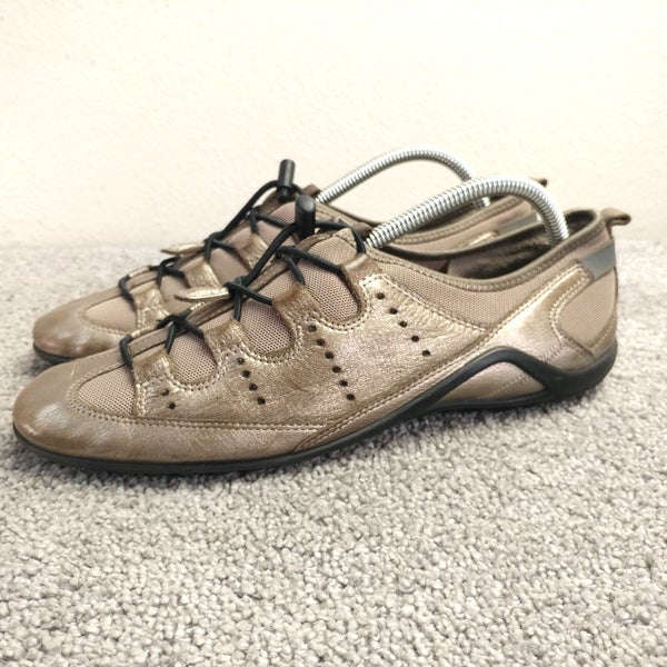 Ecco Shoes Vibration II Toggle Womens Size 41 EU Shoes Metallic Leather Sneakers