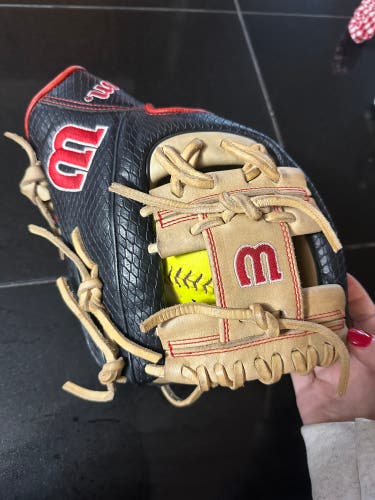 Wilson A2000 Infield Baseball Glove 11.25" DP Fit (Used)