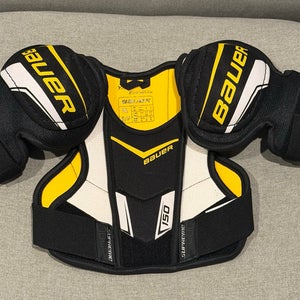 Small Youth Bauer Supreme 150 Ice Hockey Shoulder Pads (Used)