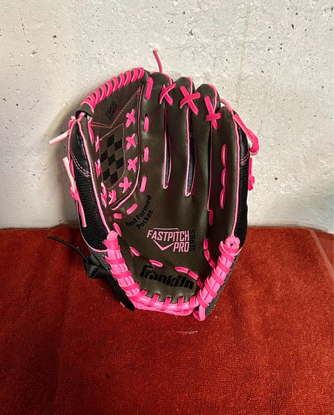 Franklin Fastpitch Pro RH Softball Glove 12"