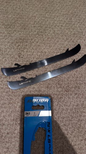 BAUER PULSE Ti RUNNER - SIZE 7 - 263