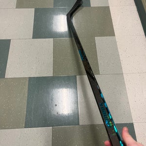Senior Bauer Twitch Right Handed Hockey Stick P92 77 Flex (New)