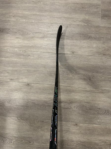 New Pro Stock Senior LH Bauer Twitch, 87 Flex, Dylan Holloway St. Louis Blues