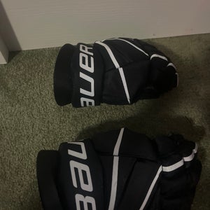Bauer vapor Gloves like new, but used
