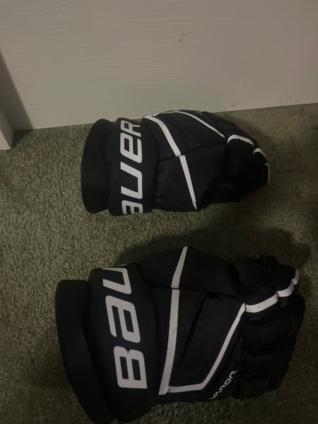 Bauer vapor Gloves like new, but used