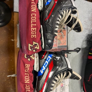 2022 CCM AS-V Pro Hockey Skates Wide Width Pro Stock 10 (Used)