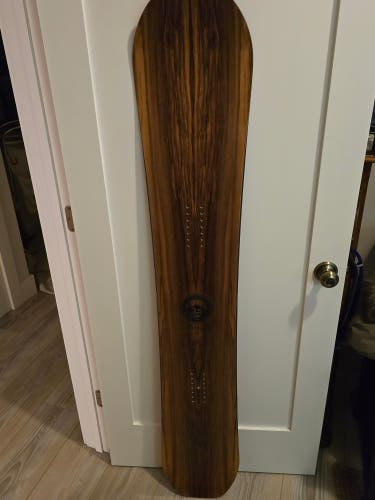 Arbor Snowboard All Mountain Without Bindings Stiff Flex Directional 167 cm (New)