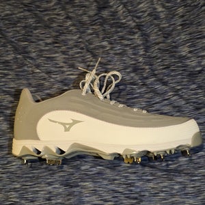 Mizuno Ambition 3 Metal Baseball Cleats – Men’s 11.5 – New