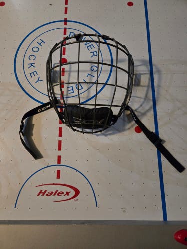 Large CCM FM680 Full Cage (Used)