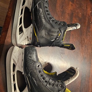 Bauer Supreme M4 Hockey Skates Size 5 (Used)