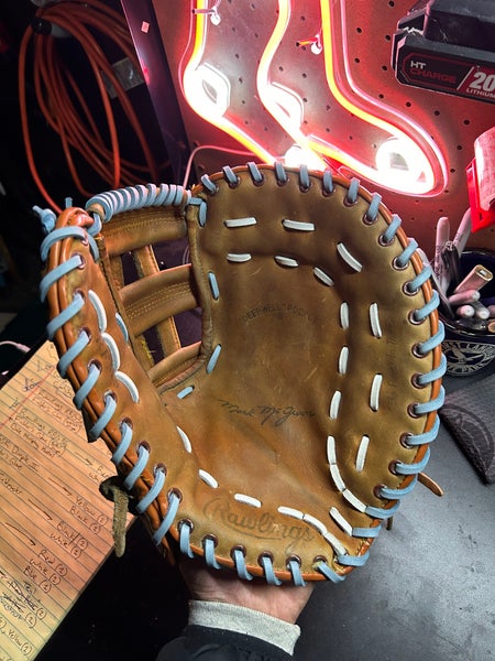 Rawlings RFM9 Mark McGwire RH First Base Baseball Mitt (Used)
