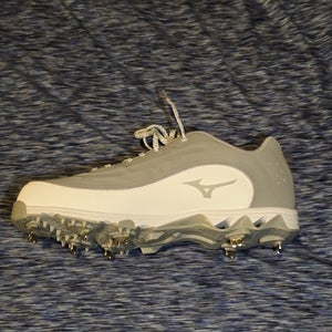 Mizuno Ambition 3 Metal Baseball Cleats – Men’s 11.5 – New (No Box)