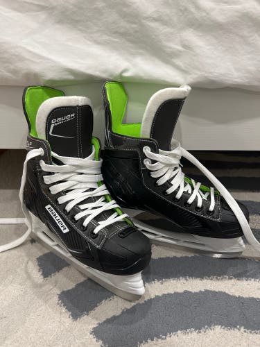 2021 Bauer X-LS Hockey Skates Size 5 (Used)