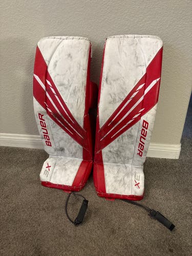 32" Bauer Vapor 3X Goalie Leg Pads (Used)