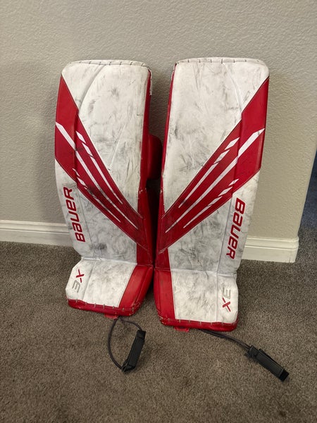 32" Bauer Vapor 3X Goalie Leg Pads (Used)