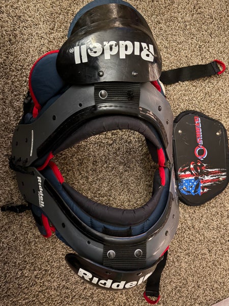 Extra Large Youth Riddell Pursuit Shoulder Pads (Used)