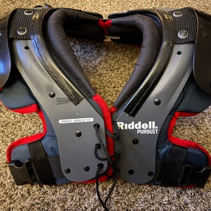 Medium Youth Riddell Pursuit Shoulder Pads (Used)