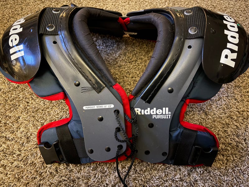 Medium Youth Riddell Pursuit Shoulder Pads (Used)