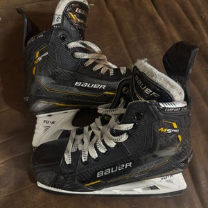 2024 Bauer Supreme M50 Pro Hockey Skates Regular Width Size 4.5 (Used)