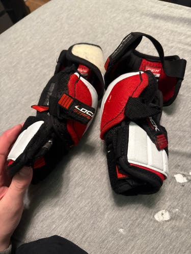 Junior Large CCM JetSpeed FT4 Pro Elbow Pads (Used)