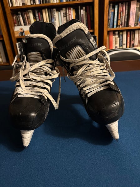 Bauer Supreme 160 Hockey Skates Extra Wide Width 7 (Used)