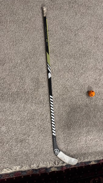 Intermediate Warrior Alpha LX2 Pro Right Handed Hockey Stick P92 55 Flex Pro Stock (Used)