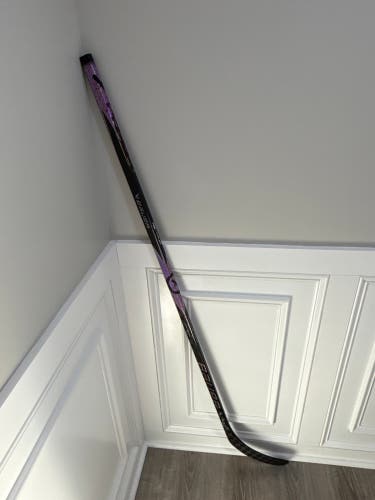 Senior Bauer Proto2 Right Handed Hockey Stick P88 (New) 77 flex