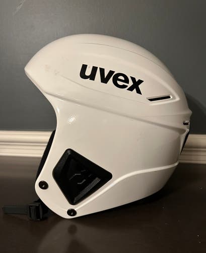 Unisex 60-61cm UVEX Race + Helmet (Used) FIS Legal w/ chinguard