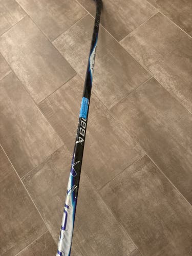 Senior Bauer Vapor FlyLite Right Handed Hockey Stick P28 70 Flex (New)