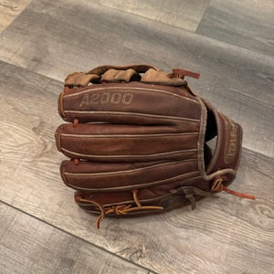 Wilson A2000 RH Infield Baseball Glove 11.5" (Used)