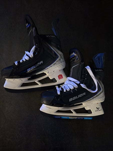 2025 Bauer Vapor Flylite Hockey Skates size 8.5 (New)