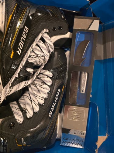 Bauer Supreme M5 Pro Ice Hockey Skates Senior Size 7, Fit 1 - Ti Fly Steel- New