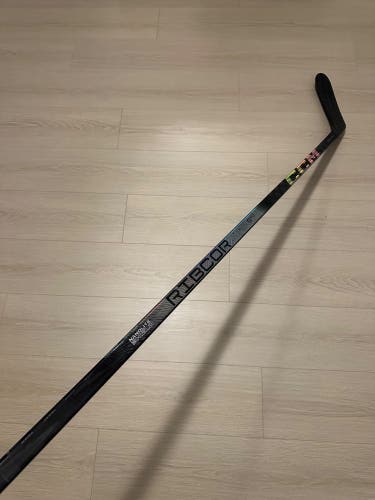 New Pro Stock CCM Trigger 8 Pro P28M 75 Flex