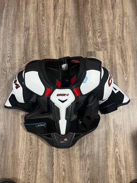* Used Great Condition SR Large CCM Jetspeed FT6 PRO Shoulder Pads *