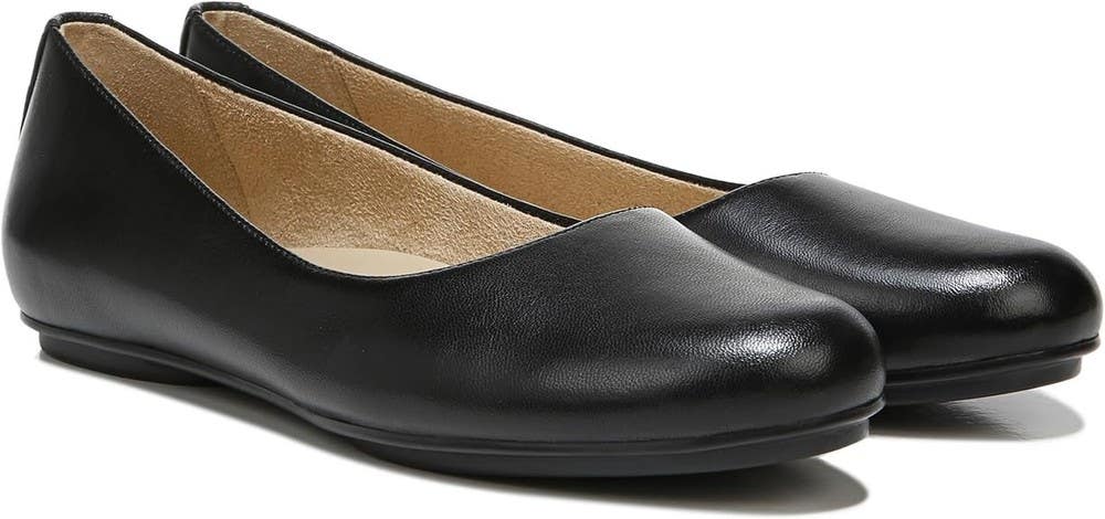 Naturalizer Maxwell Ballet Flats Women's 7.5 Black Leather Slip On Shoes TZP743