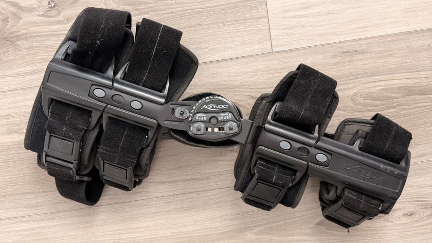 Donjoy X-ACT ROM Flexion Extension Post Op Knee Brace Adult