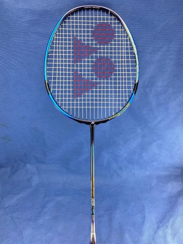 YONEX MusclePower 29 Light Badminton Racquet