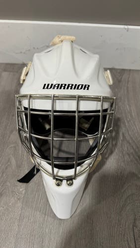 Senior medium 2021 Warrior R/F1 Goalie Mask (Used)