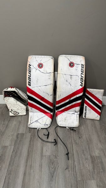Bauer Custom Supreme Shadow Digiprint Goalie Set with brians iconik glove. Size small (33”) pads.
