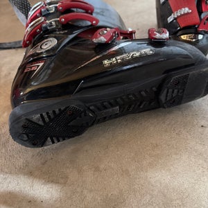 Mondo 30 & up Men's HEAD Edge Ski Boots (Used)
