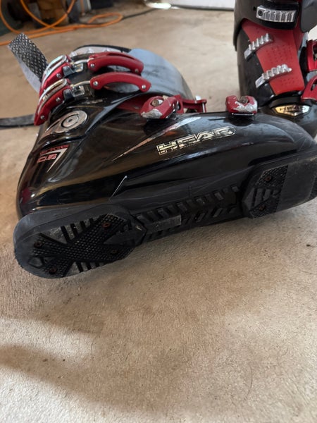 Mondo 30 & up Men's HEAD Edge Ski Boots (Used)