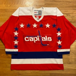Vintage Washington Capitals Red Hockey Jersey
