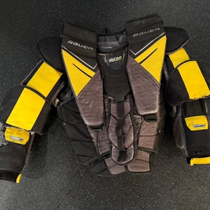 Used XL Bauer Supreme UltraSonic Goalie Chest Protector