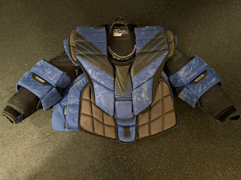 Used Large Bauer Hyperlite Goalie Chest Protector